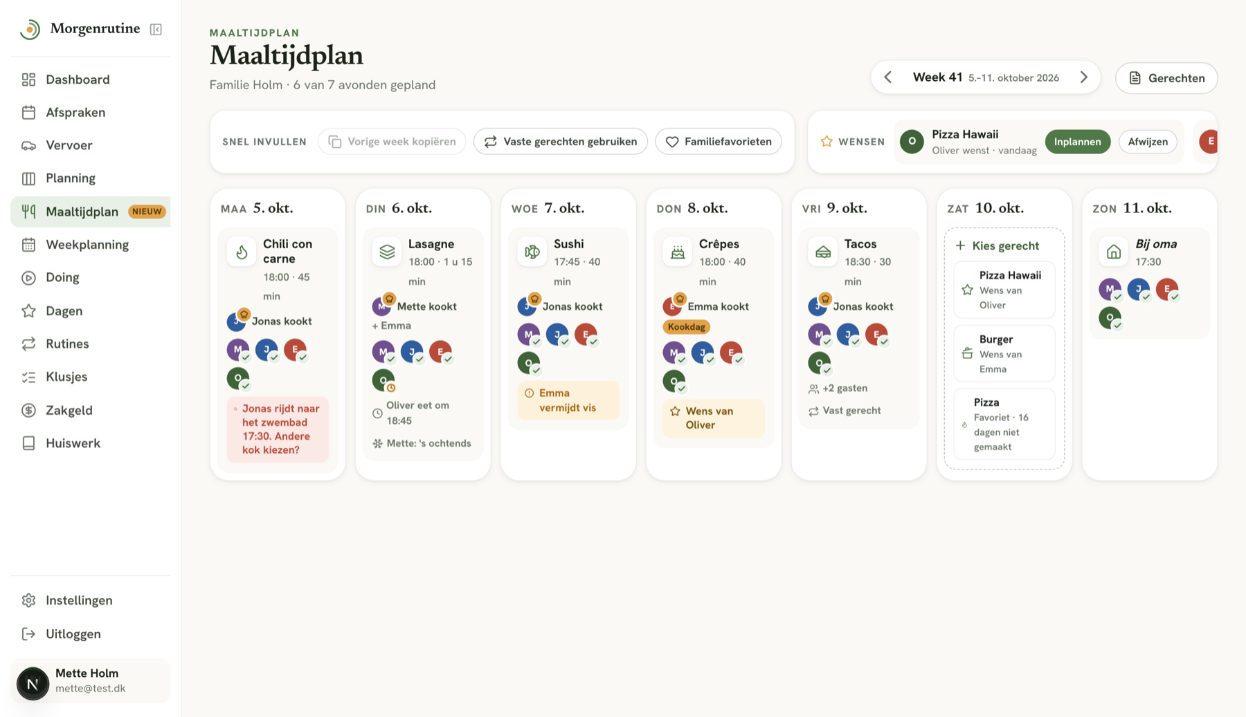 Het maaltijdplan in de webapp: het avondeten van de week met gerecht, kok, wie er mee-eet en een conflict omdat de kok moet rijden